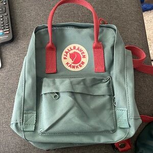 Fjallraven kanken mini backpack